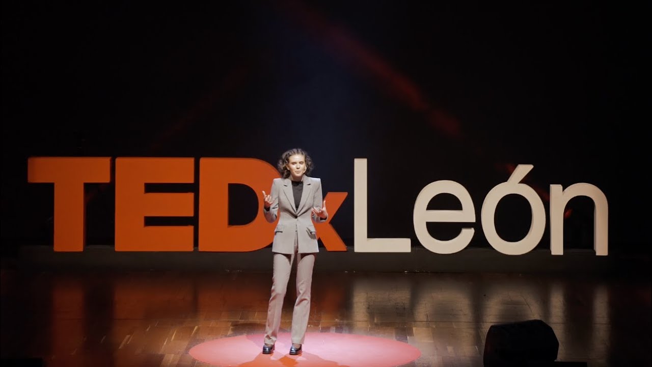 El precio de la creación: entre la sensibilidad y la incomprensión | María Lorenzo Valero | TEDxLeon