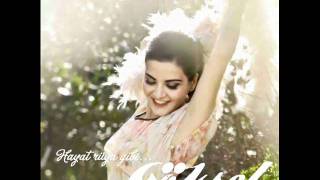 Tek Başına Music Video