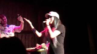Kero Kero Bonito - Picture This (Live)