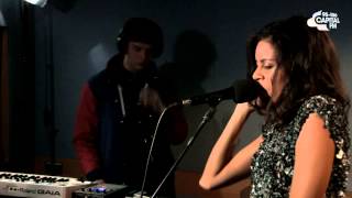 AlunaGeorge - This Is How We Do It (Montell Jordan Cover) (Capital FM Session)