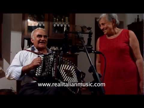 Campania - Vito Saggese & Maria Iuzzolino - Canto Gregoriano con Organetto