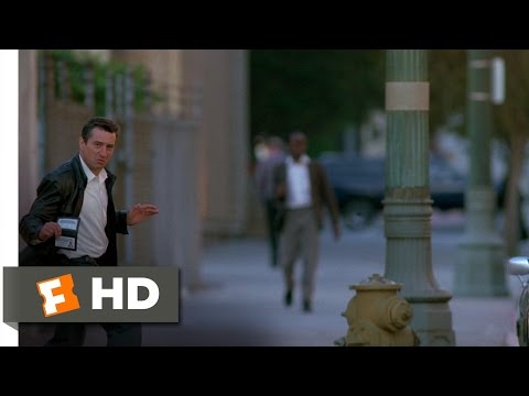 Thumbnail of the video: Midnight Run (1/9) Movie CLIP - An Alonzo Mosely Badge (1988) HD