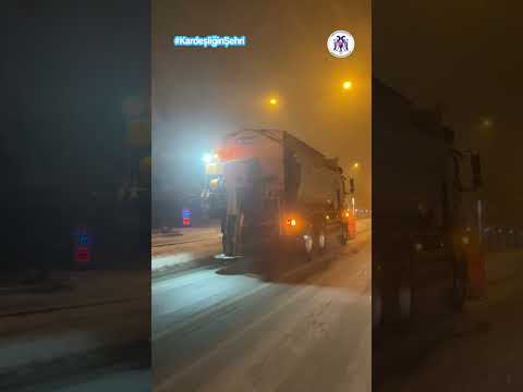 Karla mücadele çalışmalarımıza aralıksız devam ediyoruz.🌨️ ❄️ 28.12.2024