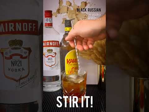 How to make a Black russian cocktail at home (recipe)