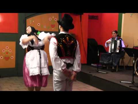 Malá kapela - Hezky od podlahy