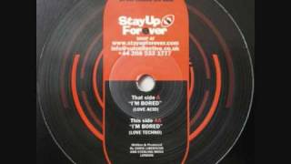 Chris Liberator & Sterling Moss / I'm Bored (Love Techno)