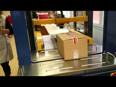 Scotcheuse automatique industrielle à entraînement latéral Tape CF470