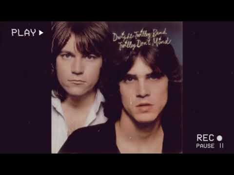 Looking  for the Magic - Dwight Twilley "You're Next Soundtrack" (Lyric Video)