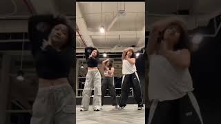 Download lagu marsha zee kathrina #jkt48 #zeejkt48 #marshajkt48  #kathrinajkt48 #tiktok #jkt48newera mp3