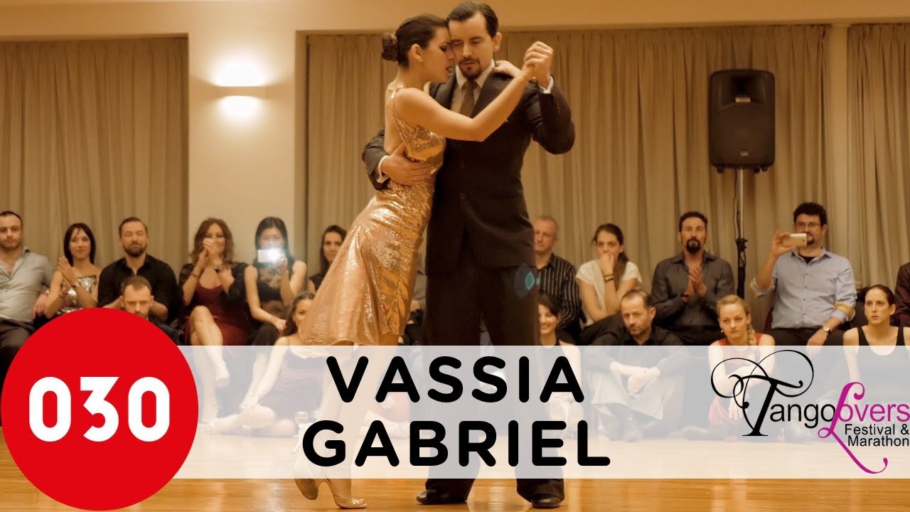 Vassia Thanopoulou and Gabriel Marino – Por que razón