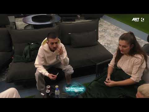 " Ish pas nxehë e më erdhi në krevat pa maicë ", me kë nuk po ndjehet rehat Lindita