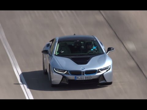 BMW i8: Elektrisierend? - Fast Lap | auto motor und sport