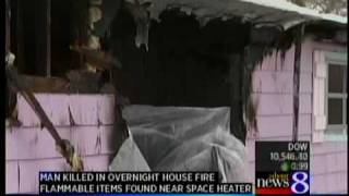 preview picture of video 'South Haven house fire kills man'