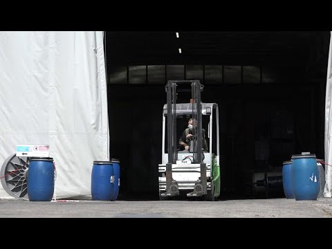 Morte in fabbrica, nell'azienda ricomincia il lavoro: "Si sta male, sarà così per un po'..."