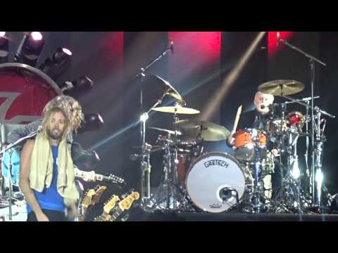 Foo Fighters Under Pressure Featuring Roger Taylor and John Paul Jones. Milton Keynes Bowl