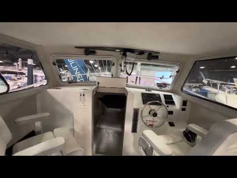 Parker 2520 XLD Sport Cabin | Pilot House