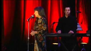 Judith Durham-The Carnival Is Over(2009) - Lyrics with french translation