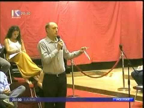 Vetevendosje pregaditet per protesta