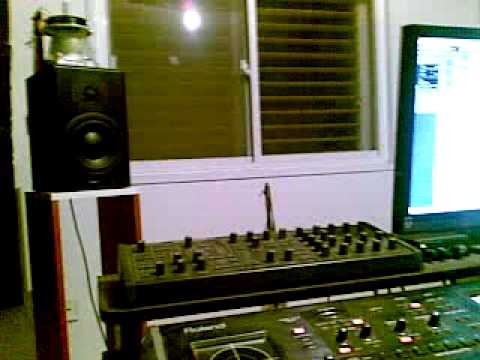 Dooper Doopler in Bizzare contact studio Remixing Facing The Future!!!.mp4