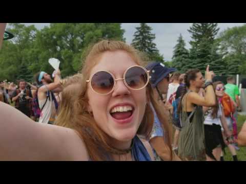 Golf clap electric forest 2017