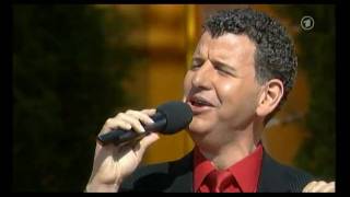 Semino Rossi - Bist du allein in dieser Nacht