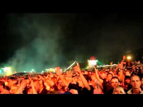 Armin van Buuren at ELECTRONIC FAMILY Festival in Amsterdam(last track) 30 july 2011