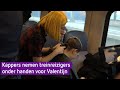 Een knipbeurt in de trein, om er goed uit te zien op Valentijnsdag