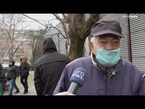 Coada la ghișeu bate tehnologia și în 2023