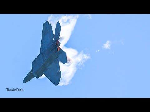 USAF F-22 Raptor Demo Team in 4K - Amazing Airshow London
