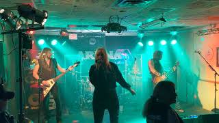 Arena - &quot;Kiss it&quot; - Dorothy