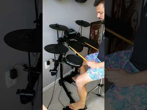 Teste bateria eletrônica Shelter STD-82