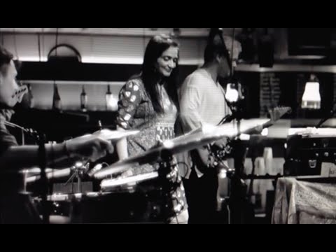 Najma Akhtar/Mix 1 - Vid using performance Images -Western Folk, 'Black is the Colour' (Light Rock)