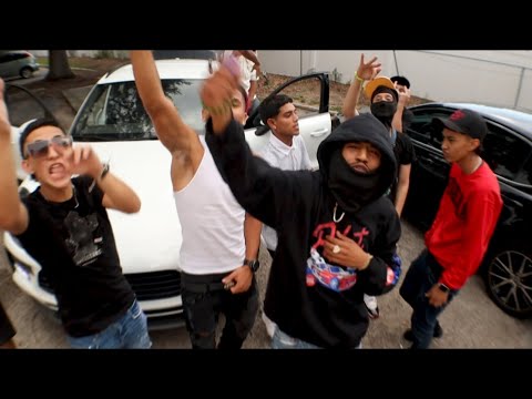 Glokenzo ft @ogkelly_ & @BougiePapi -      “ Stick Out 2 “( Official Music Video)