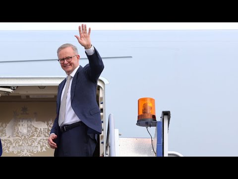 Albanese ‘turns up’ waving in every country as though he has fans waiting