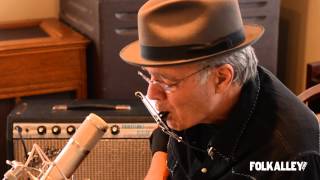 Folk Alley Sessions: Ray Bonneville "Mile Marker 41"