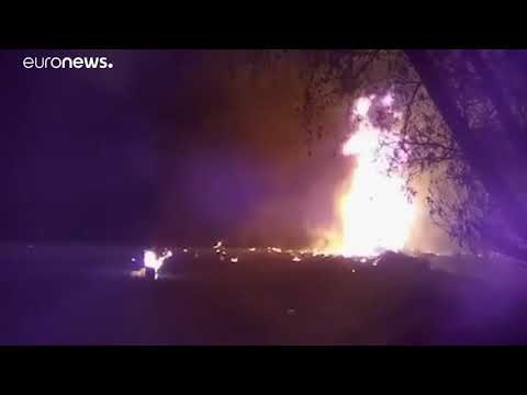 CENAS FORTES: EXPLOSÃO EM OLEODUTO NO PAÍS DO MÉXICO CAUSOU DEZENAS DE VÍTIMAS FATAlS.