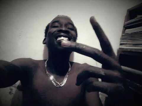 Viky Millz - Juiceworld K.E feat Hr the Messenger