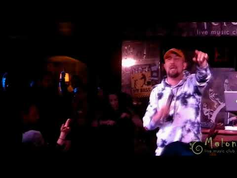 NDOE - МНОГО ДУМИ