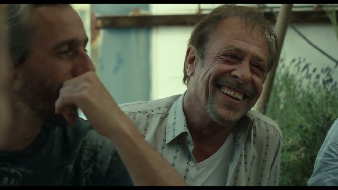 Miniature de la vidéo Tant que le soleil frappe (2022) - Bande-annonce VF du film Tant que le soleil frappe