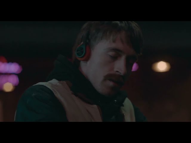 Video zu 'Sieben Nächte' ansehen