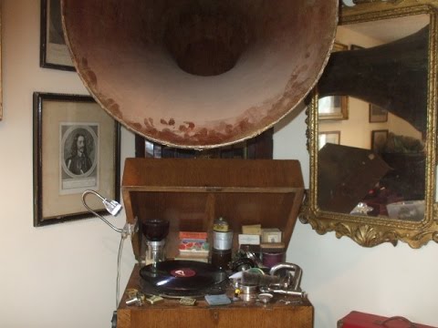 "The Sidewalks of New York" played by a Hurdy Gurdy Brunswick 3854