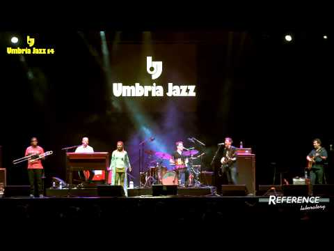 Umbria Jazz 2014 - GALACTIC feat. Maggie Koerner - Hey Na Na (live version) - @Arena Santa Giuliana