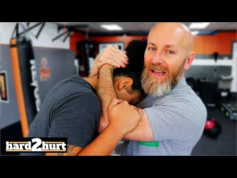 How to Do The Muay Thai Clinch