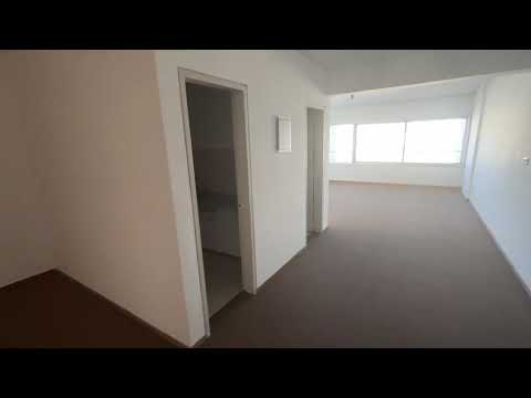 Video de YouTube - Oficina en Venta con  Garage en Centro, Montevideo