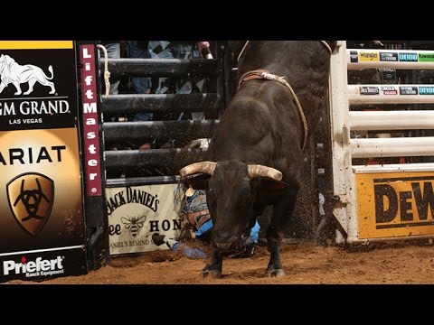 WRECK: J.W. Harris knocked out by Long John (PBR)