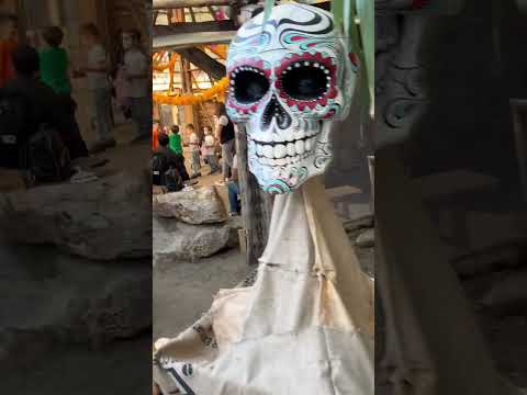 Il mondo di Coco cartone Disney