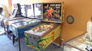 We Admire A Williams 1977 Lucky Seven Pinball Machine - Early System 3 Solid State Game With Chimes!