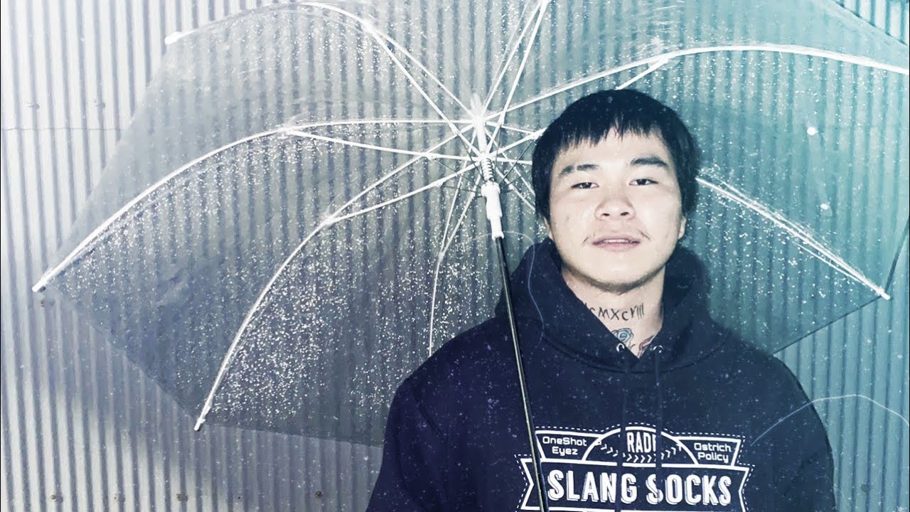 『逃亡中』応援お願い致します