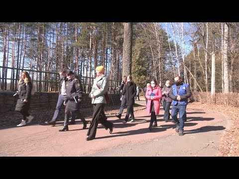 Представители международных делегаций посетили временный пункт размещения мигрантов из Украины видео