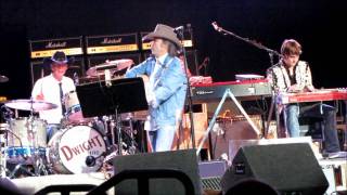 Dwight Yoakam &quot;Close Up The Honky Tonks&quot; Pontiac Silverdome
